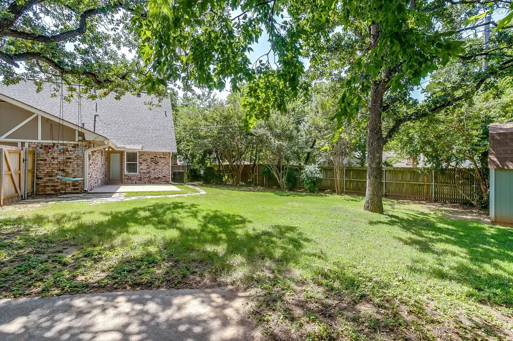 5716 Tumbleweed Court Arlington TX 76017