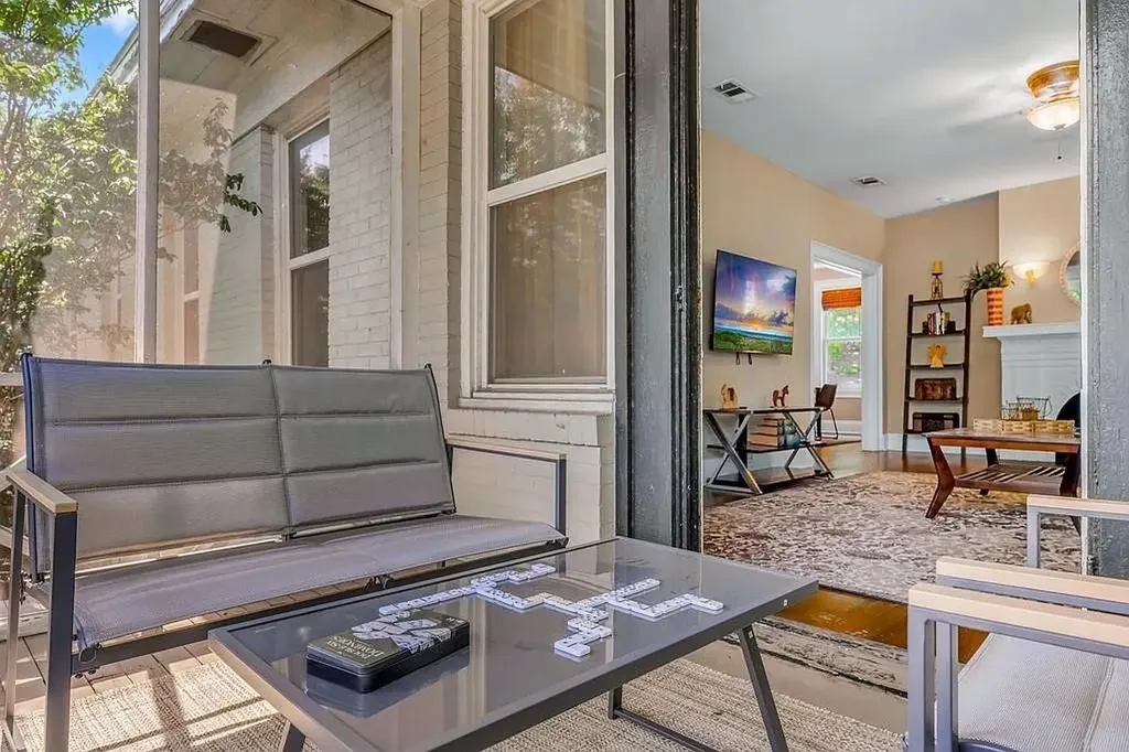 4301 Vandelia Street Dallas TX 75219
