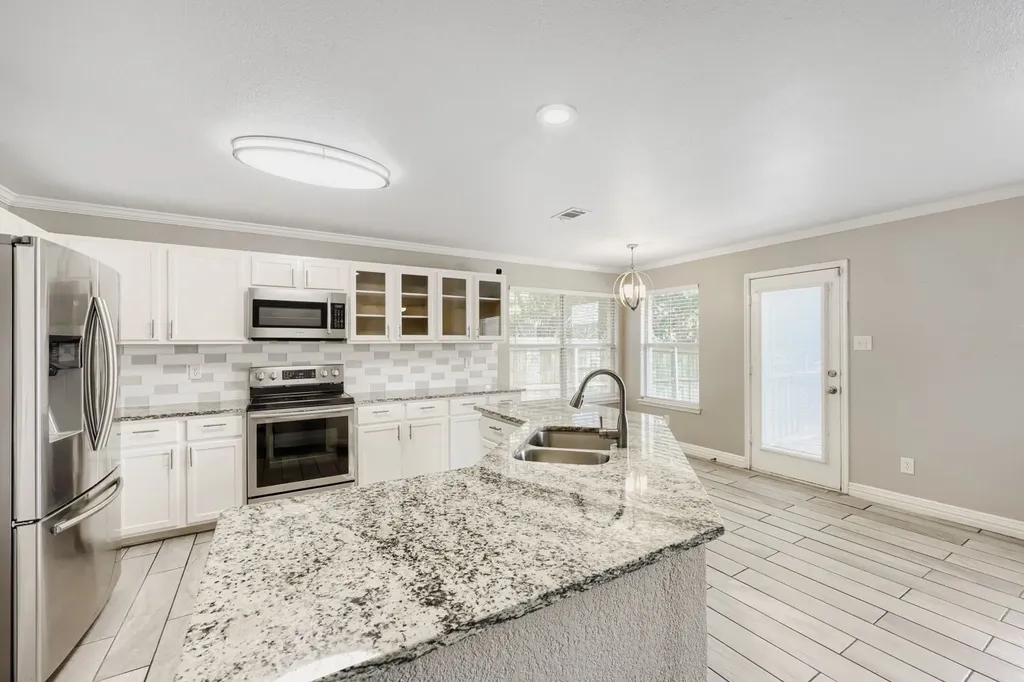115 Autumn Trail Red Oak TX 75154