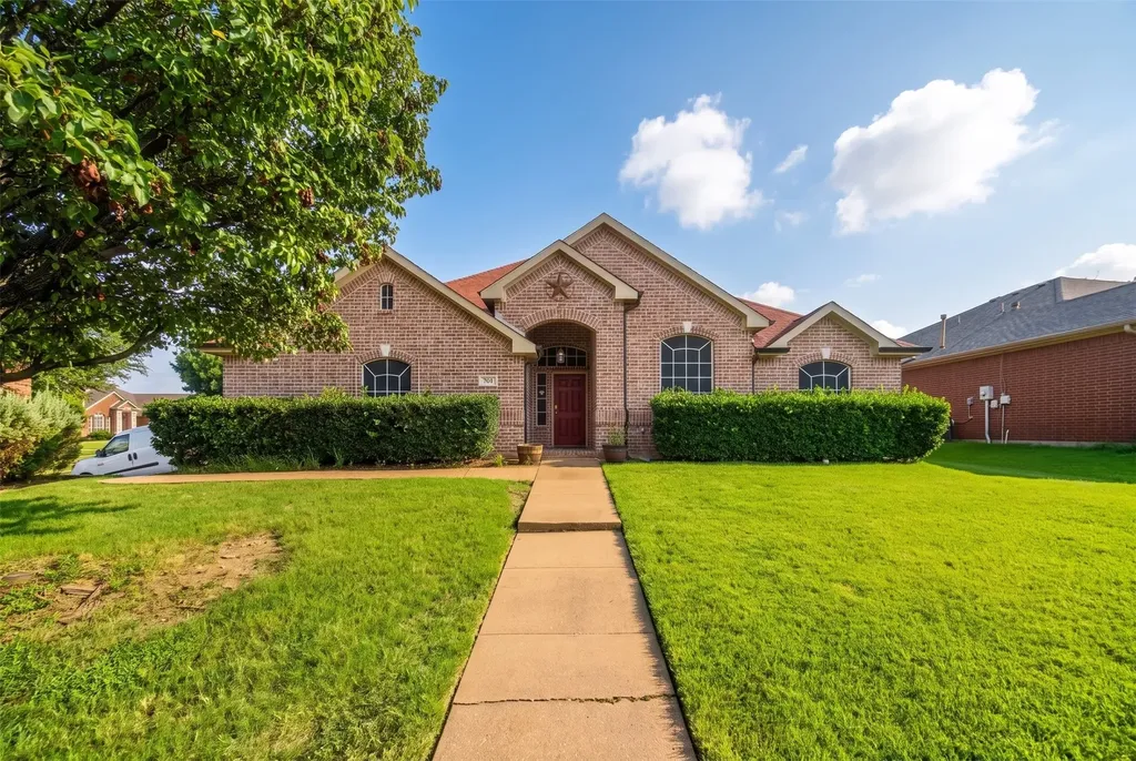 701 Boone Trail Mansfield TX 76063