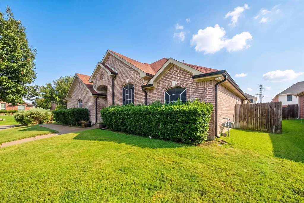 701 Boone Trail Mansfield TX 76063