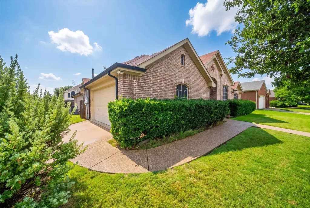 701 Boone Trail Mansfield TX 76063