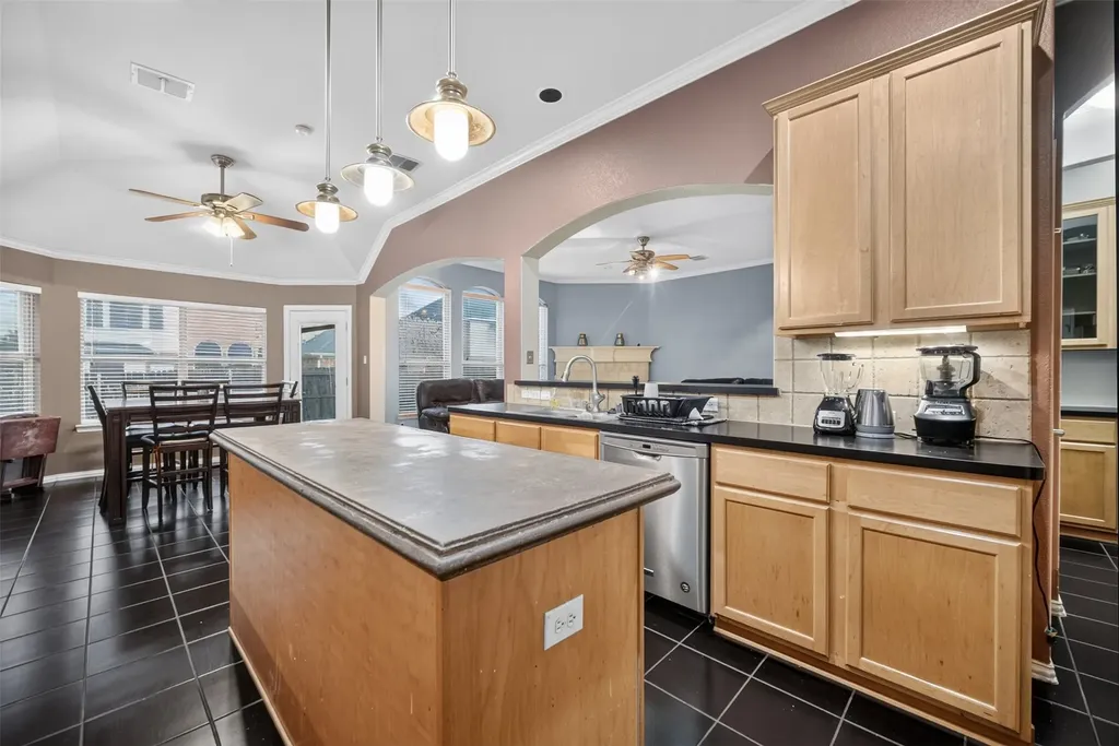 701 Boone Trail Mansfield TX 76063