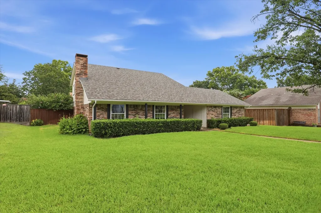 1909 Blake Drive Richardson TX 75081