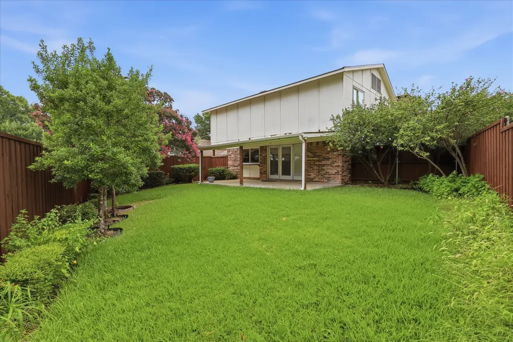 1909 Blake Drive Richardson TX 75081