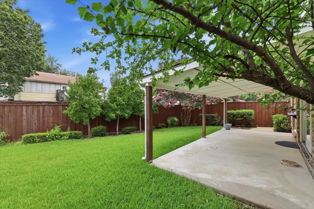 1909 Blake Drive Richardson TX 75081