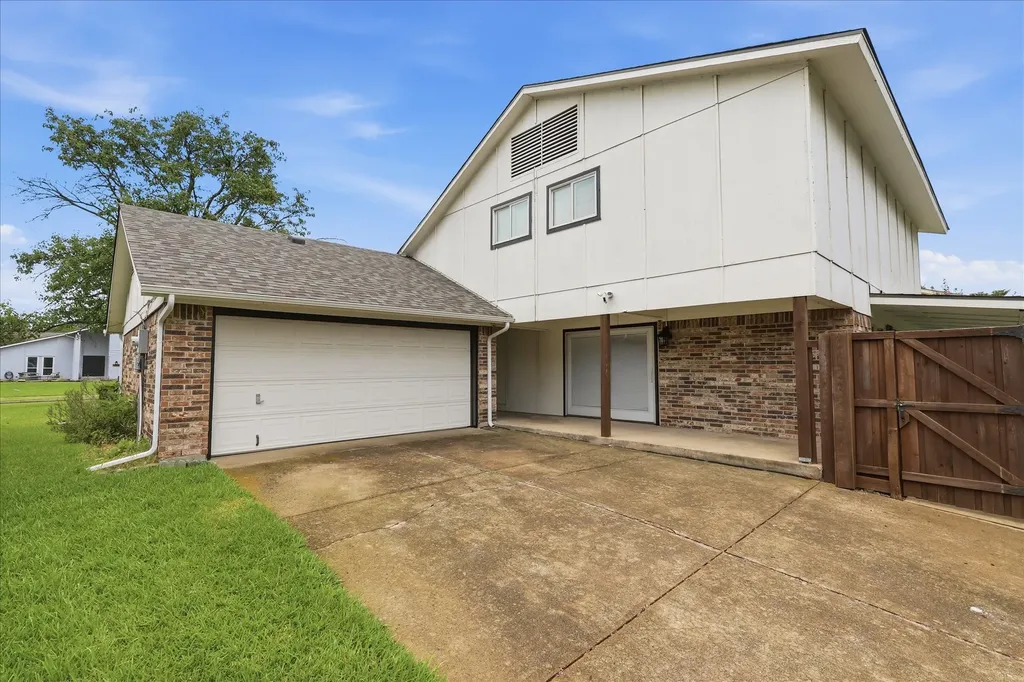 1909 Blake Drive Richardson TX 75081