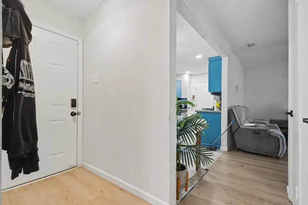 1809 Homestead Place Garland TX 75044