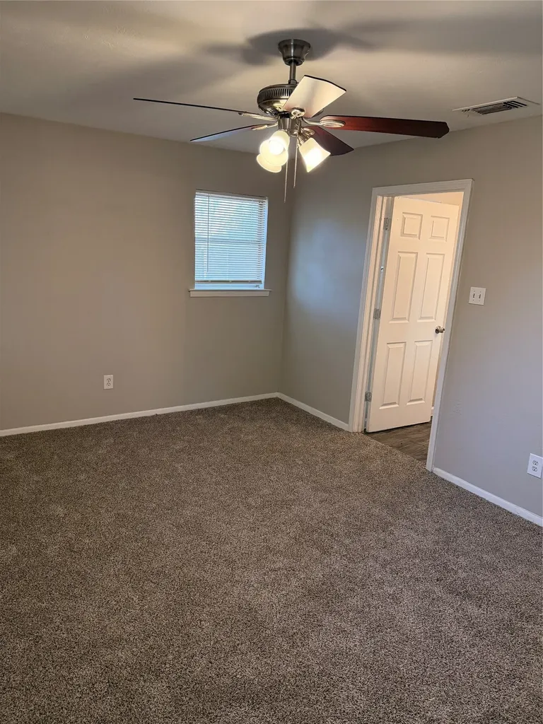 812 Stratford Drive Bedford TX 76021