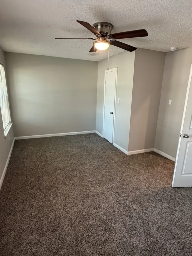 812 Stratford Drive Bedford TX 76021
