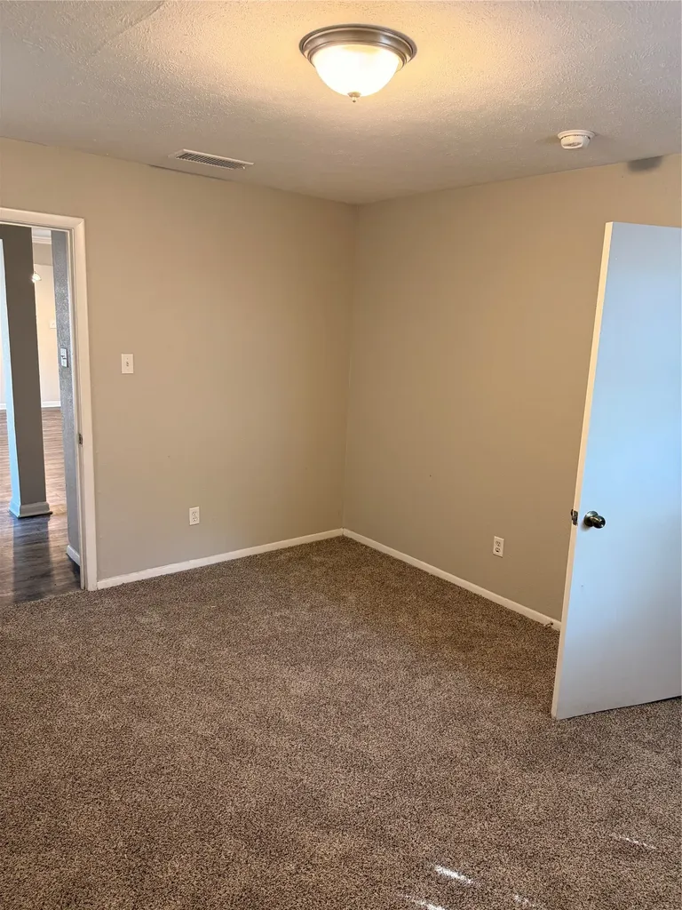 812 Stratford Drive Bedford TX 76021