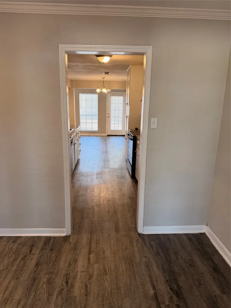 812 Stratford Drive Bedford TX 76021