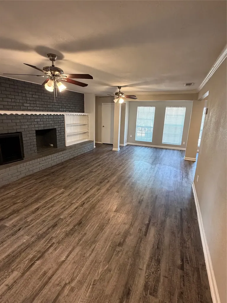 812 Stratford Drive Bedford TX 76021