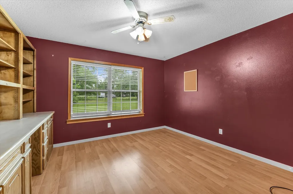 550 Lcr 463 Mexia TX 76667