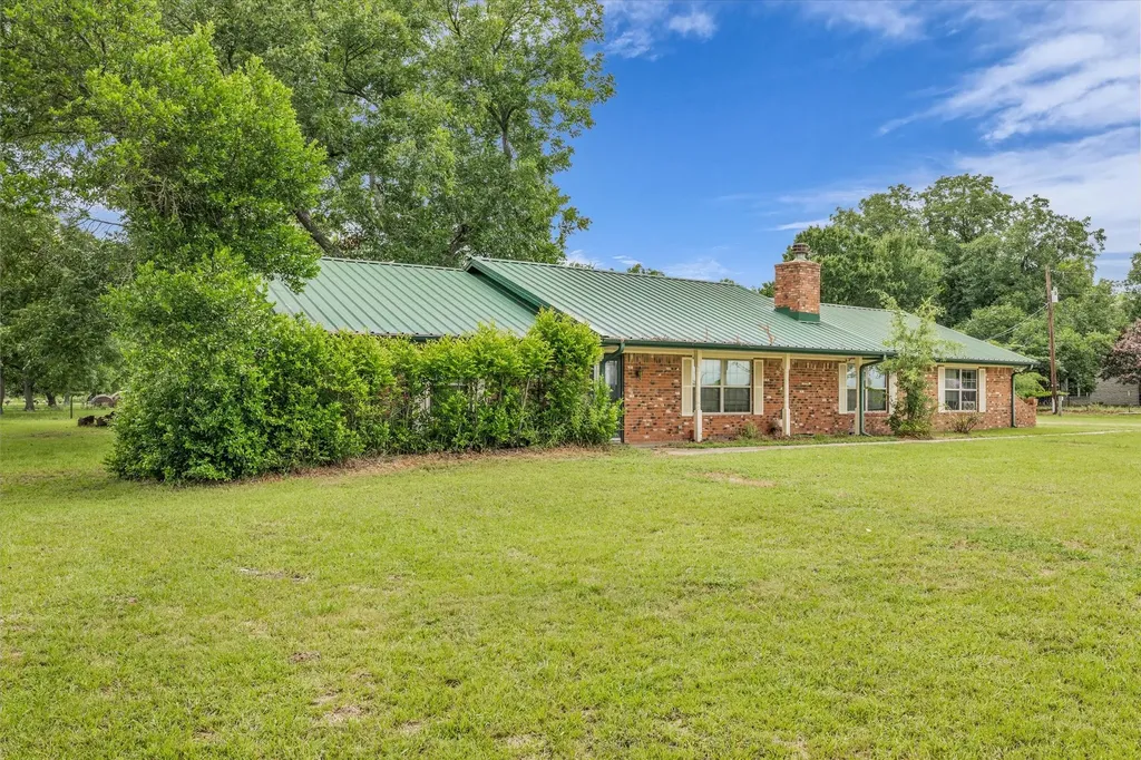 550 Lcr 463 Mexia TX 76667