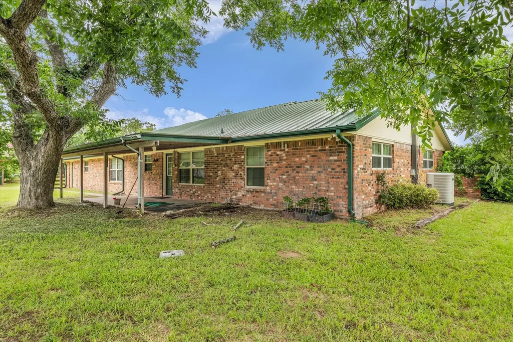550 Lcr 463 Mexia TX 76667