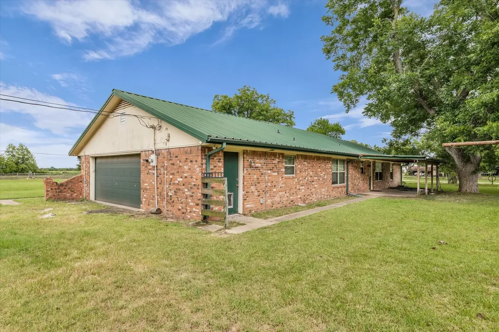 550 Lcr 463 Mexia TX 76667