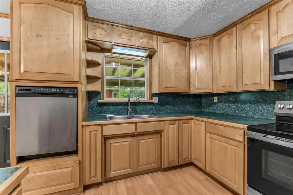 550 Lcr 463 Mexia TX 76667