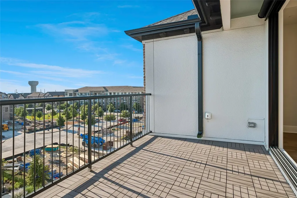 6005 Laurel Lane Addison TX 75001