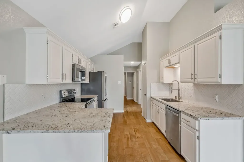 306 Crowe Drive Euless TX 76040