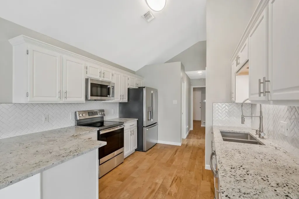 306 Crowe Drive Euless TX 76040