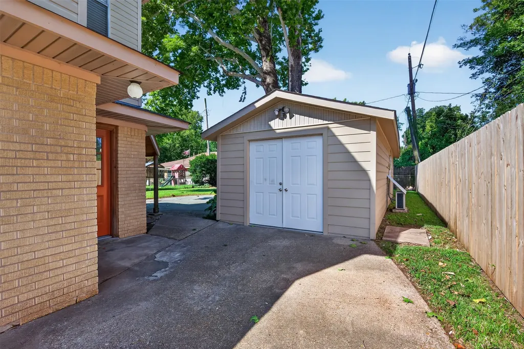2714 E Cavett Drive Shreveport LA 71104