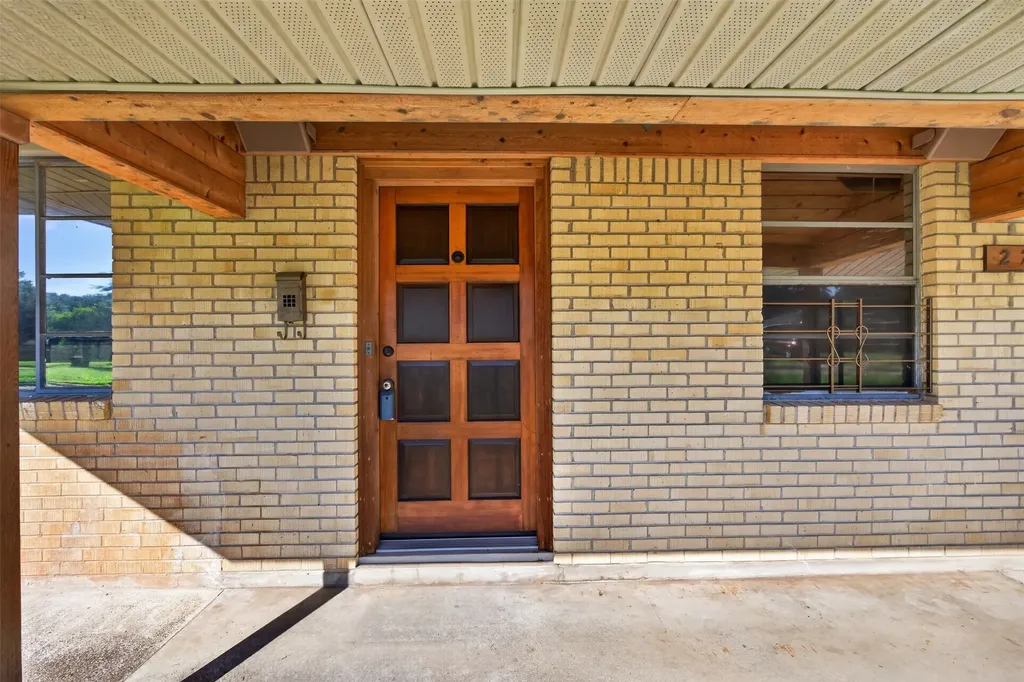 2714 E Cavett Drive Shreveport LA 71104