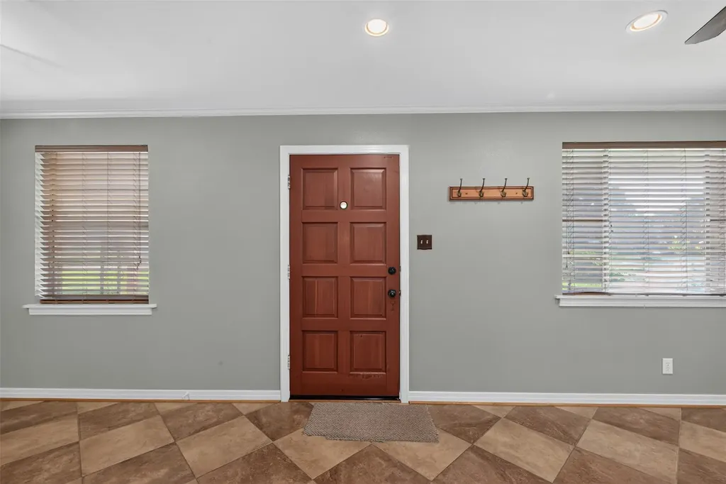 2714 E Cavett Drive Shreveport LA 71104