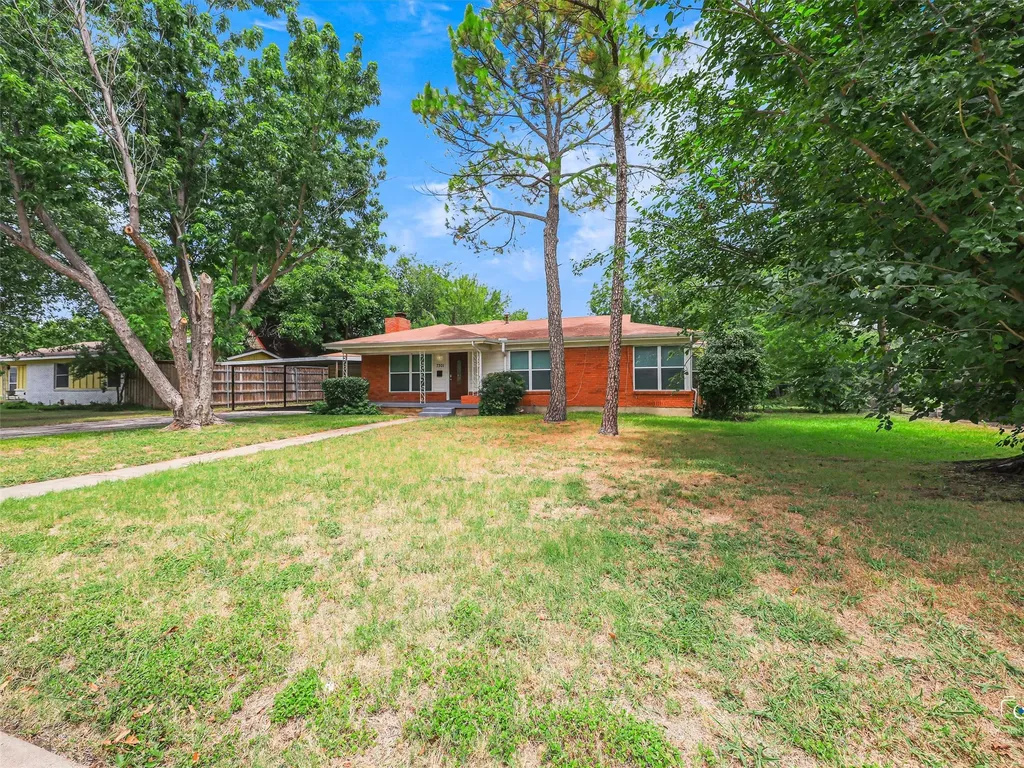 7301 Turner Terrace North Richland Hills TX 76180