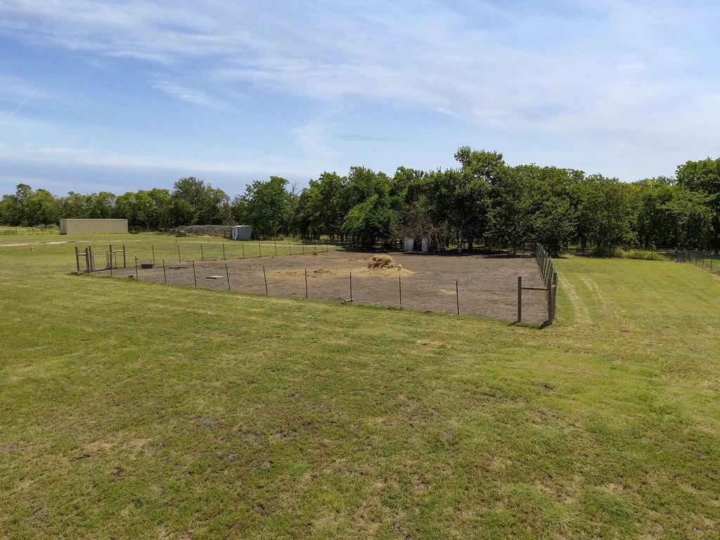 1843 County Road 2140 Caddo Mills TX 75135