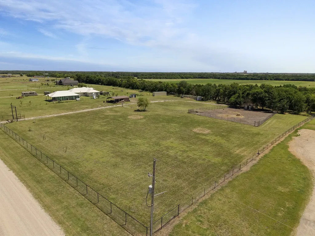 1843 County Road 2140 Caddo Mills TX 75135