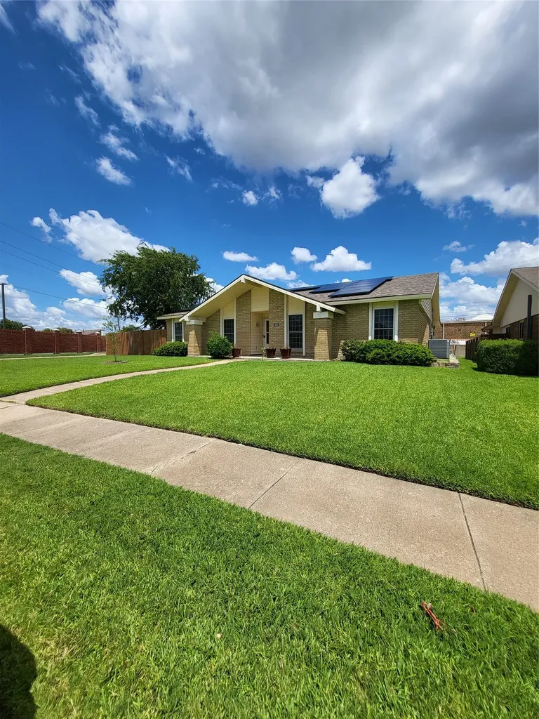 3020 Rockett Drive Carrollton TX 75007