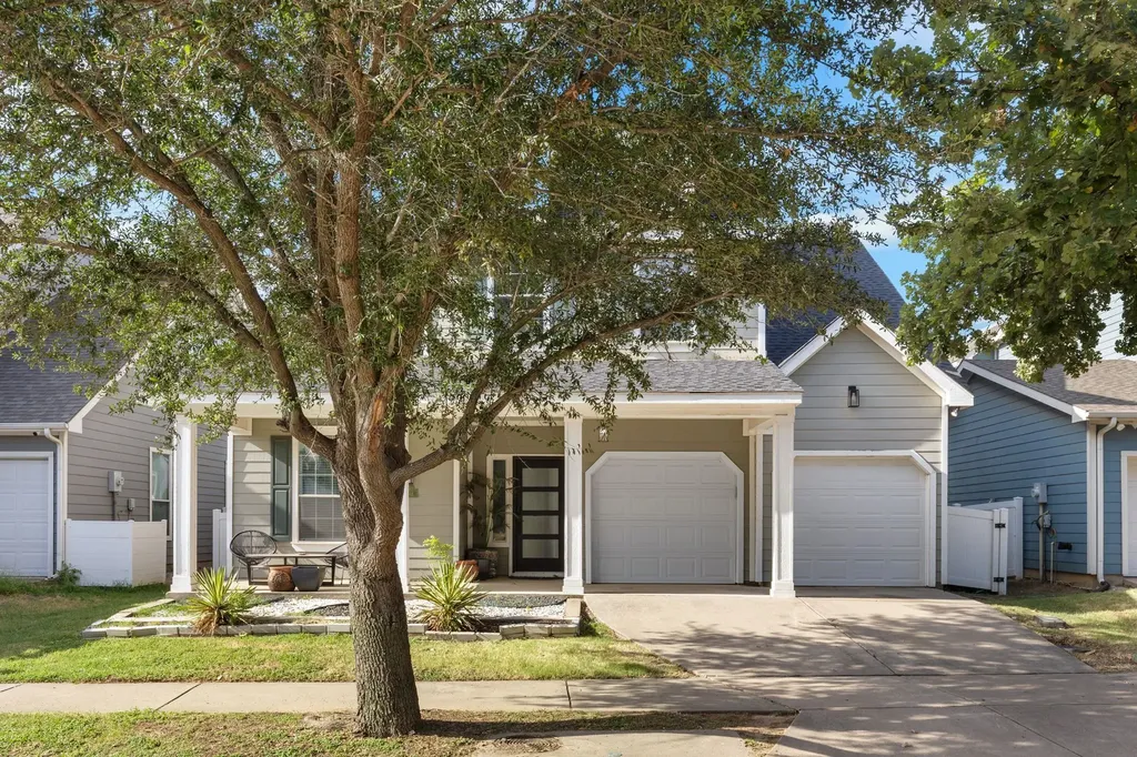 9918 Maple Drive Providence Village TX 76227