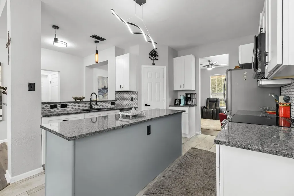 9918 Maple Drive Providence Village TX 76227