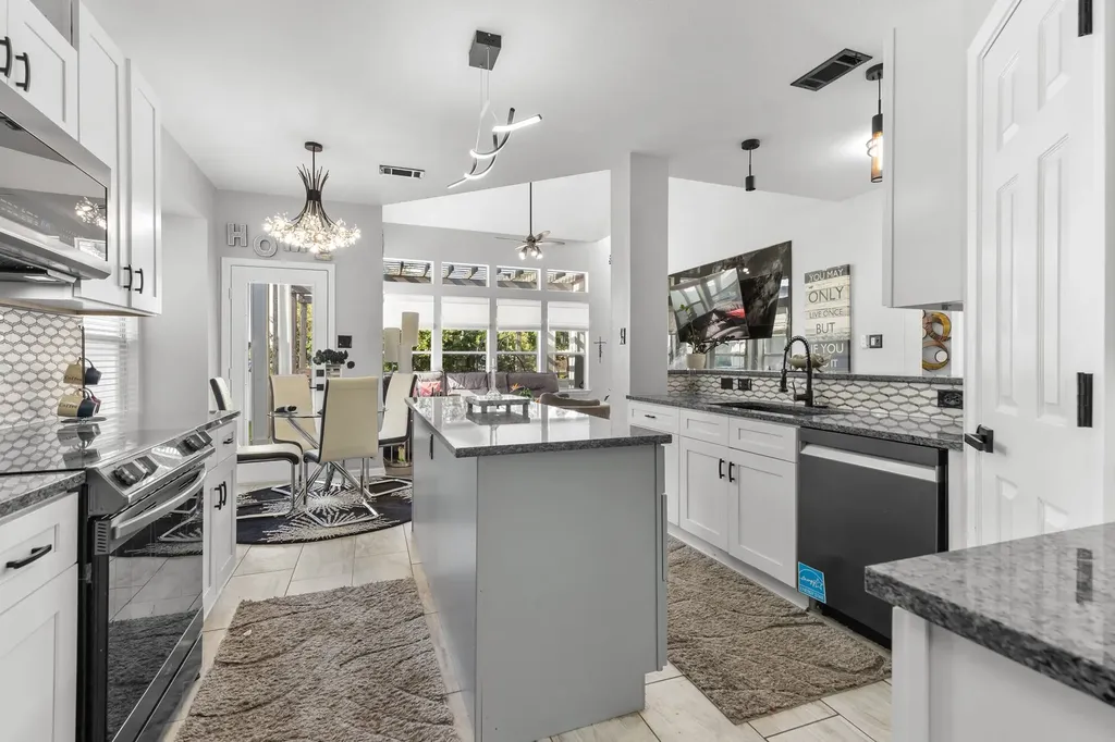 9918 Maple Drive Providence Village TX 76227