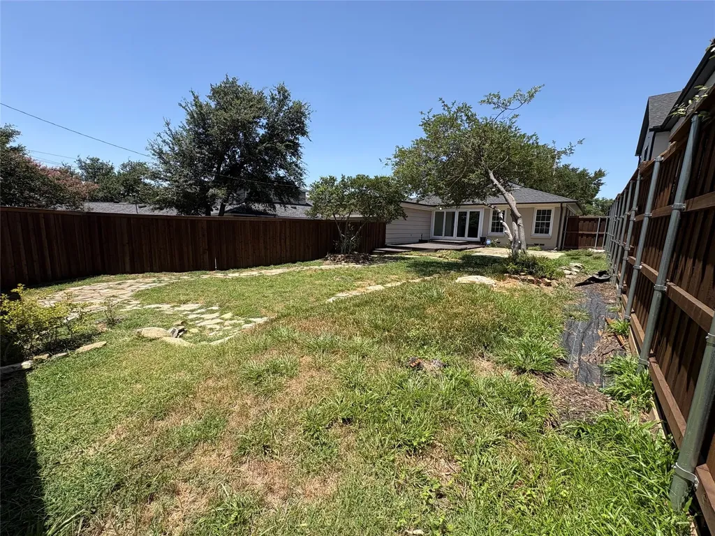 3754 Juniper Drive Dallas TX 75220