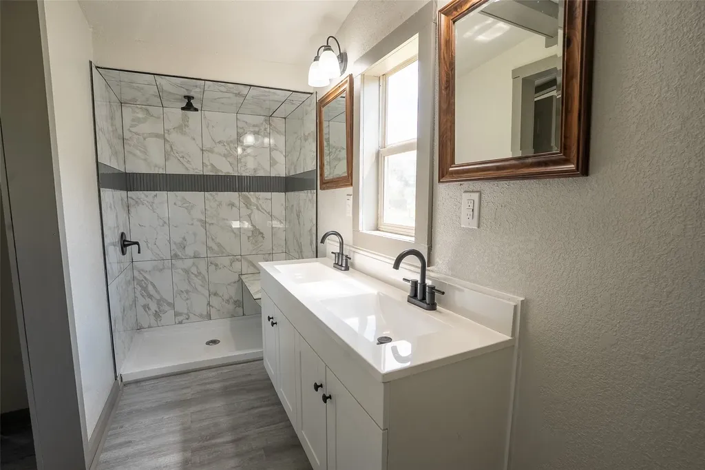 7058 Cimmaron Trail Weatherford TX 76087