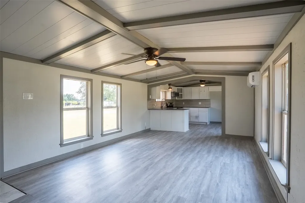 7058 Cimmaron Trail Weatherford TX 76087