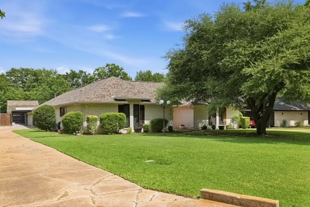 5413 Bello Vista Drive Sherman TX 75090