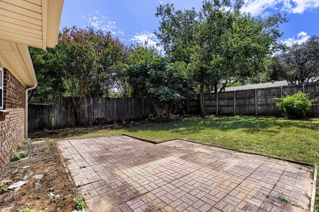 314 Sandlewood Lane Euless TX 76039