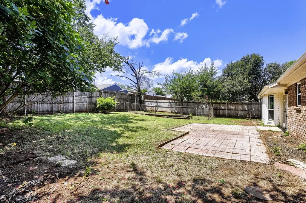 314 Sandlewood Lane Euless TX 76039