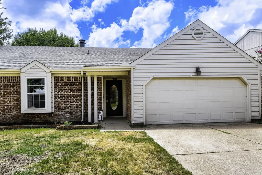 314 Sandlewood Lane Euless TX 76039
