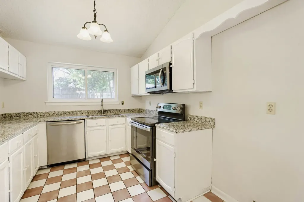 314 Sandlewood Lane Euless TX 76039