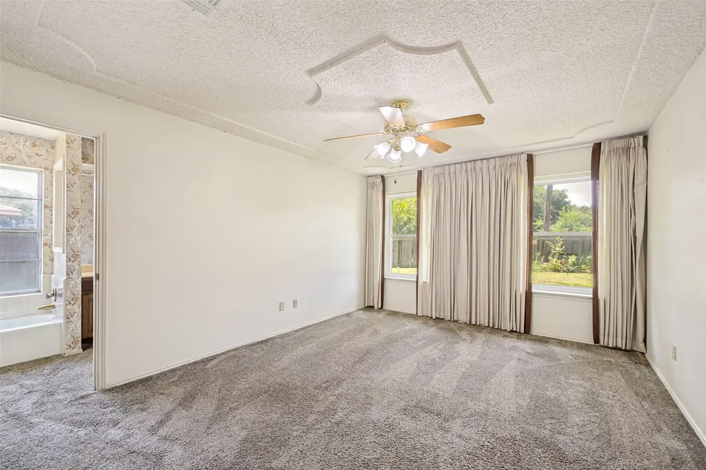 5605 Jamaica Circle North Richland Hills TX 76180