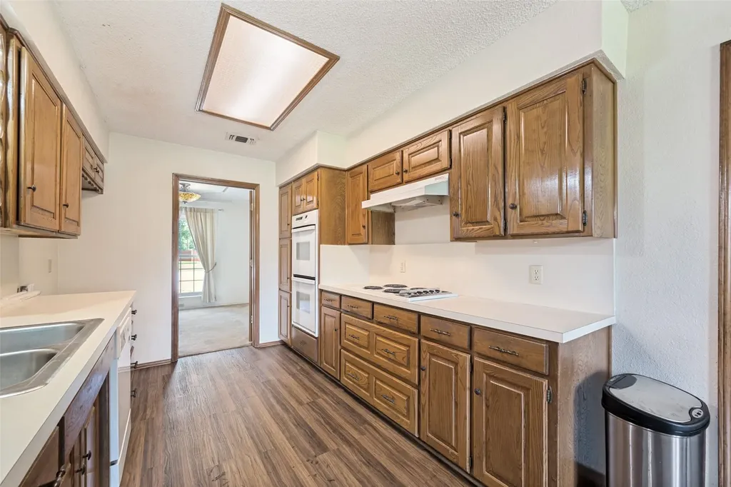 5605 Jamaica Circle North Richland Hills TX 76180