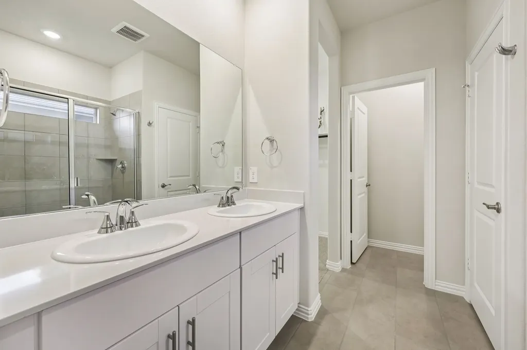 2003 Rannoch Street Sherman TX 75092