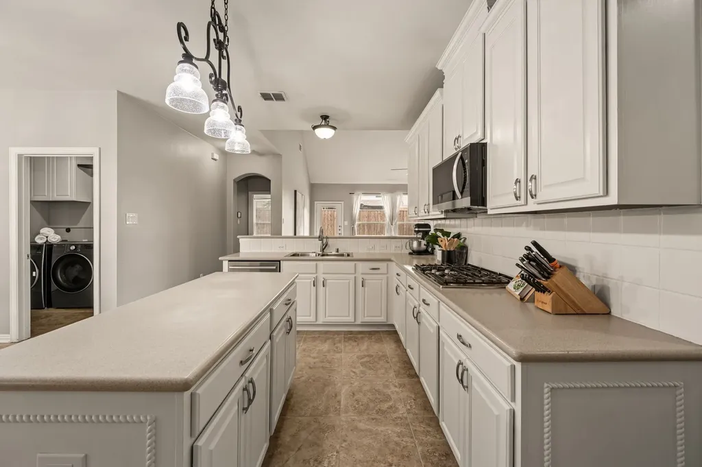 1404 Big Falls Drive Flower Mound TX 75028