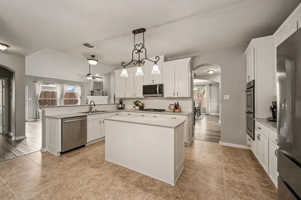 1404 Big Falls Drive Flower Mound TX 75028