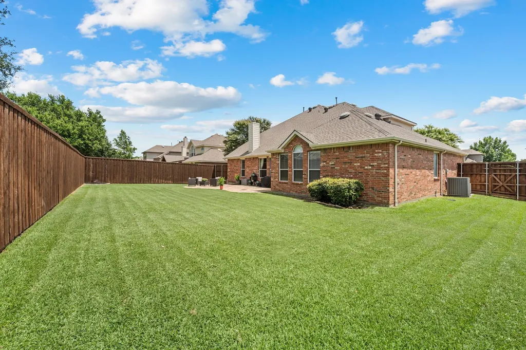 1404 Big Falls Drive Flower Mound TX 75028