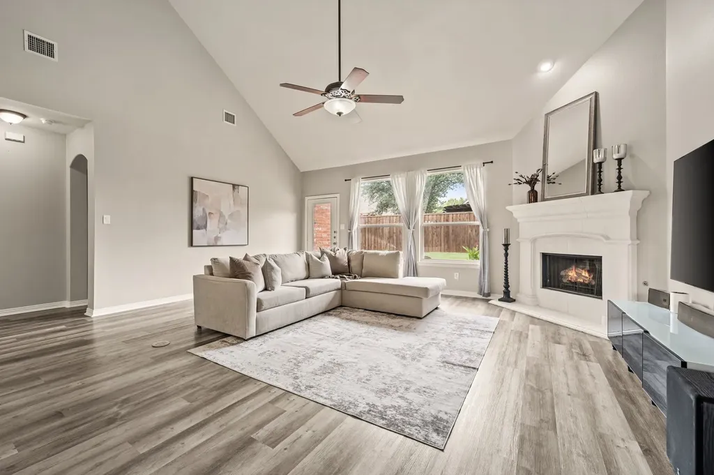 1404 Big Falls Drive Flower Mound TX 75028